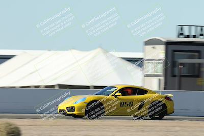 media/Oct-18-2025-PCA San Diego (Sat) [[653db1c827]]/1-Green/Session 5 Start Finish Pans/